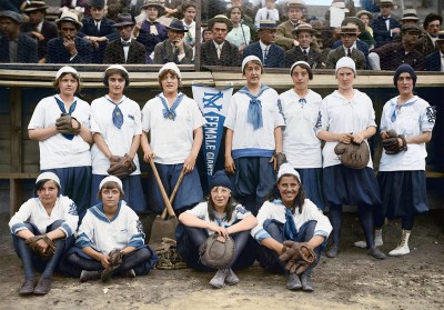 1913 Female NY Giants team.jpg
