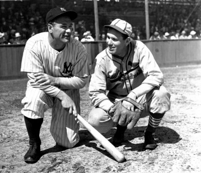 1934 Gehrig and Dean.jpg