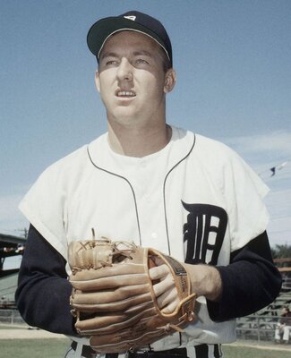 American-baseball-player-Al-Kaline-1959-Detroit-Tigers (1).jpg