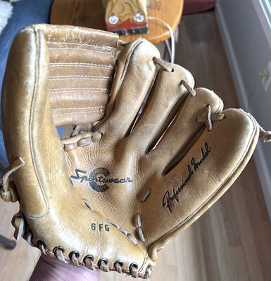 Columbia glove front.jpeg