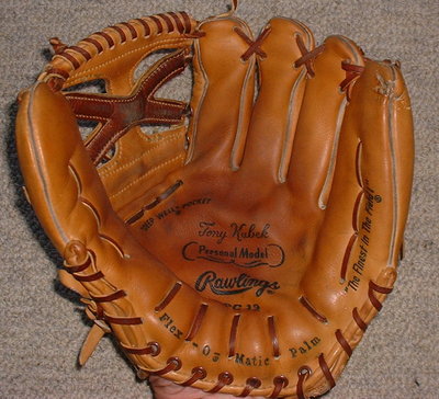 Tony Kubek Rawlings XPG12 Front Marka.jpg