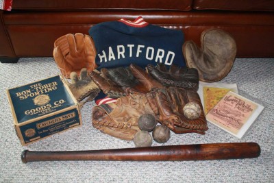 brimfieldmay2011finds.JPG (180.88 KiB) Viewed 12205 times brimfieldmay2011finds.JPG