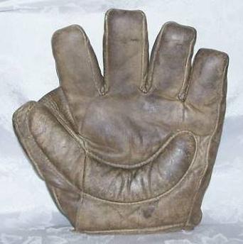 Crescent Glove Flat Top Fingers Fronta1.JPG