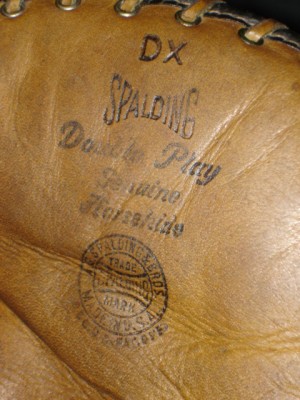 Spalding Mitt 2 email.JPG