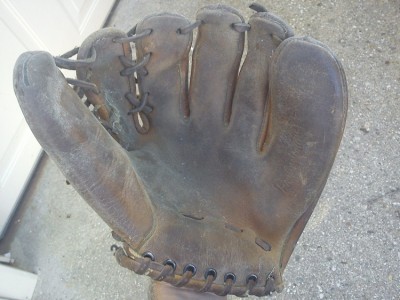glove4.jpg (165.69 KiB) Viewed 6189 times glove4.jpg