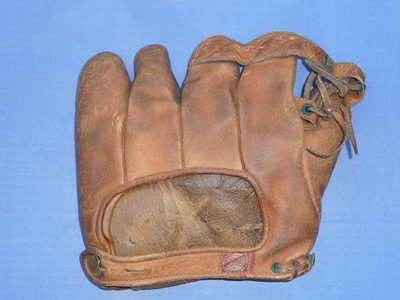Eddie Farrell Spalding Back Ralph.jpg