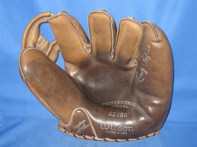 Andy Pafko Wilson A2080 Outward Seams Front John.jpg