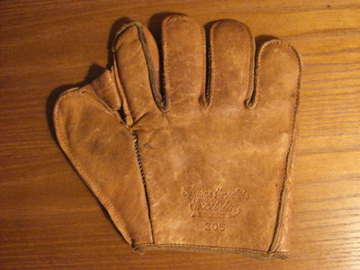 Gloves 003.jpg