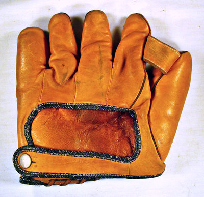 baseball_glove12.jpg