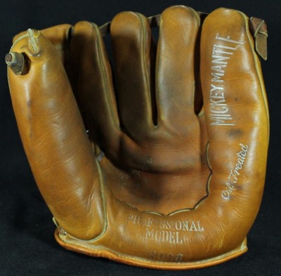 main_1-Vintage-Mickey-Mantle-Professional-Model-8086-Baseball-Glove.jpg