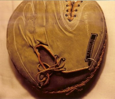 A J Reach Catchers Mitt With Old Tag Back.jpg