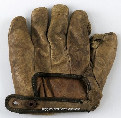 11671b_mathewson_glove925.jpg