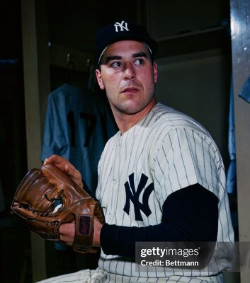 vic raschi1950.jpg