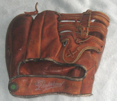 glove1v.jpg